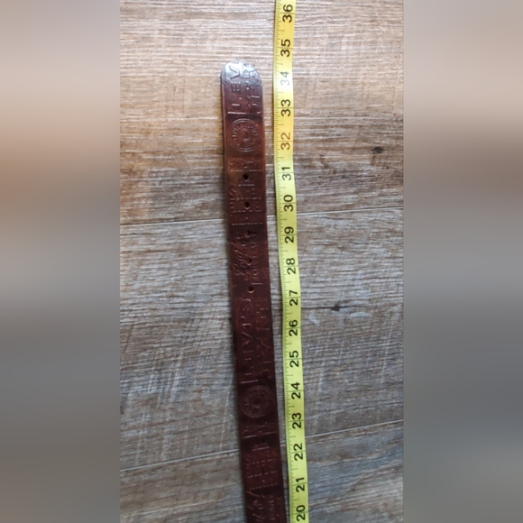 Levi's Vintage Brown Leather Belt with Brass Buckle Medium/27-31⚜️🤎⚜️ - Picture 6 of 8